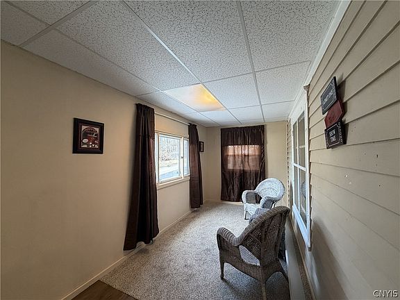 4th image of 114 Spring St