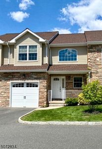 25 Harvey Ct, Clark, NJ, 07066