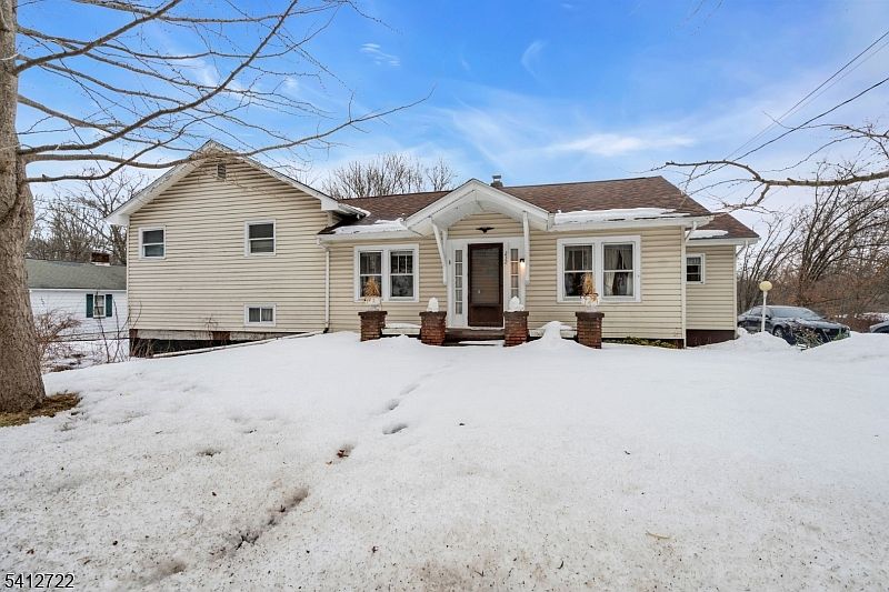 1st image of 232 Espanong Rd