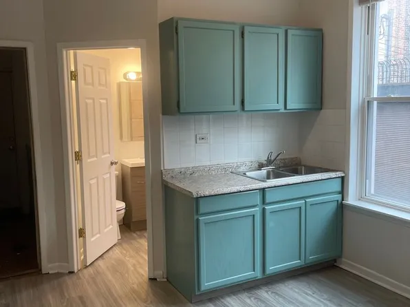 2346 W. Taylor, 2346 W Taylor St #1-R, Chicago, IL 60612