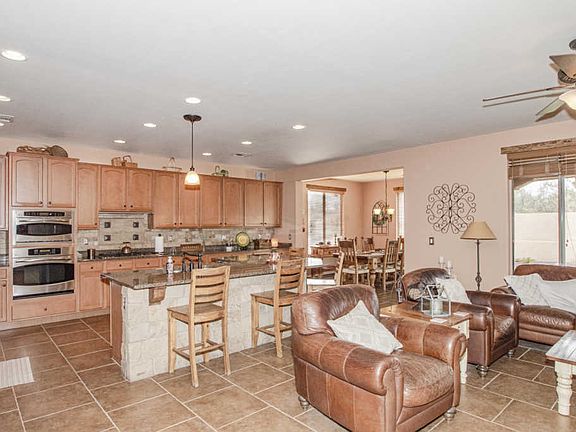 3rd image of 745 W Camino Tunera