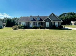109 Suzanna Dr, Inman, SC 29349