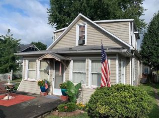 310 Oxford St, Sistersville, WV 26175