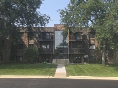 1484 Stonebridge Cir APT B12, Wheaton, IL, 60189