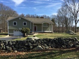 25 Yetter Rd, Groton, CT 06355