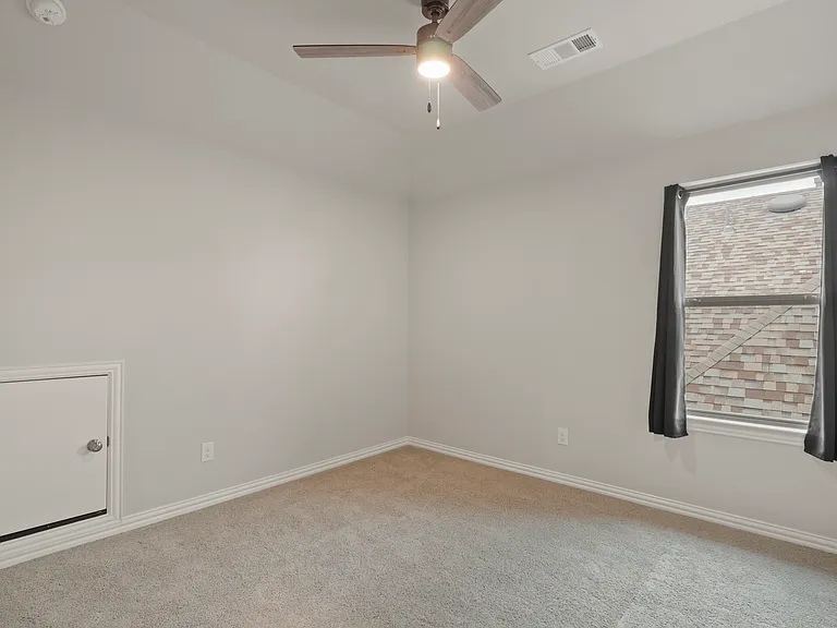 1144 Knoll St — Photo 21