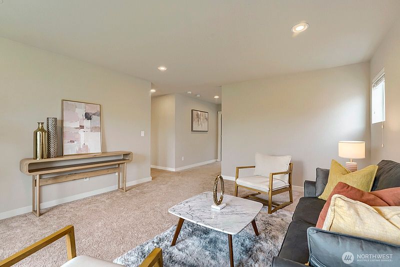5th image of 34211 SE Nye Street