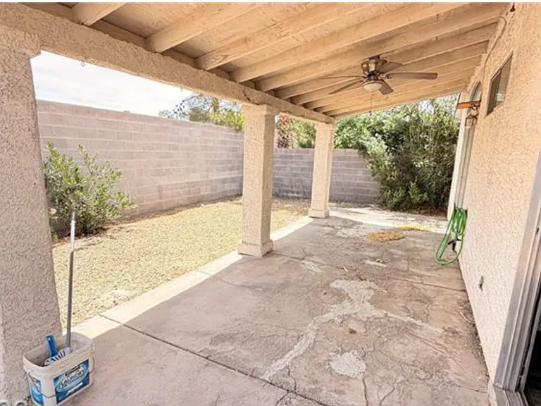 7220 Paradise Bay Dr — Photo 12