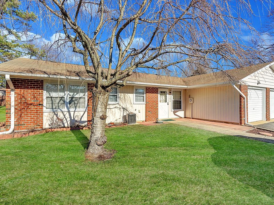 1st image of 1242B Hamilton Ct