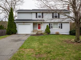16 Willimansett St, South Hadley, MA 01075