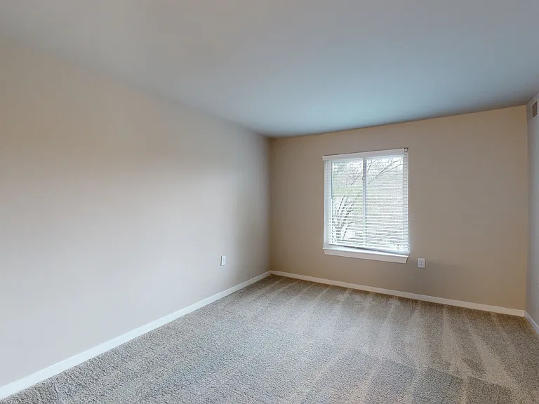Seneca Place — Photo 86