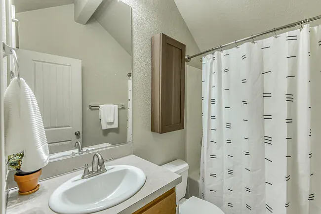 421 5th Ave — Photo 37