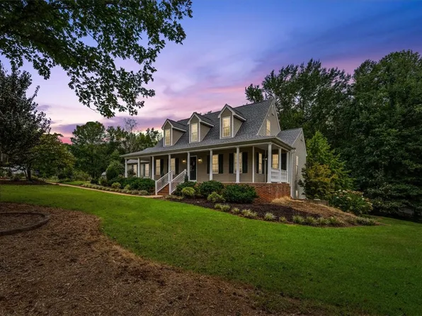 117 Pine Forest Cir, Seneca, SC 29678