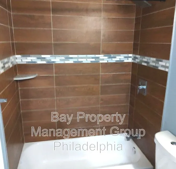 5578 Ludlow St #1 — Photo 7