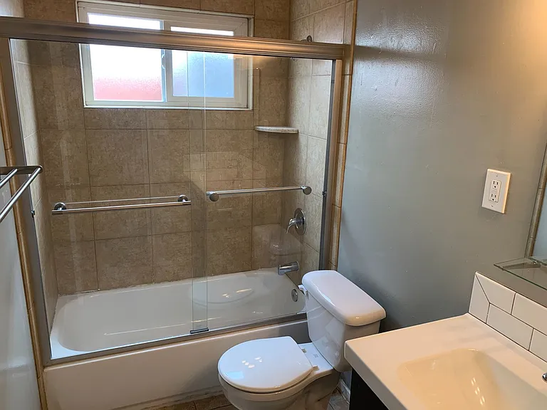 4135 Utah — Photo 10