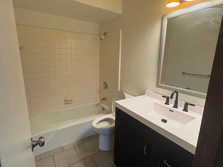 660 56th St SE #12 — Photo 7