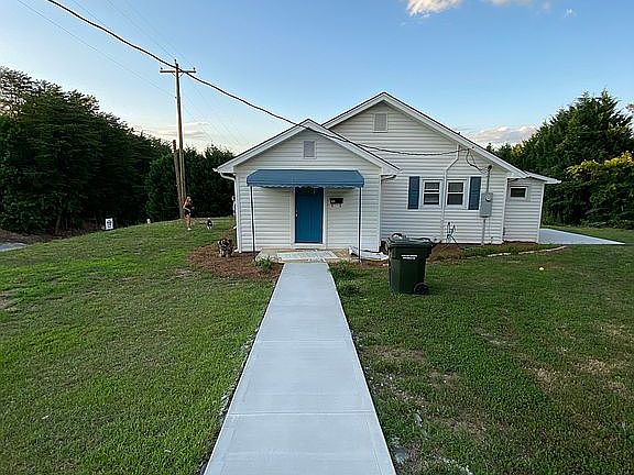 Walkway to side door