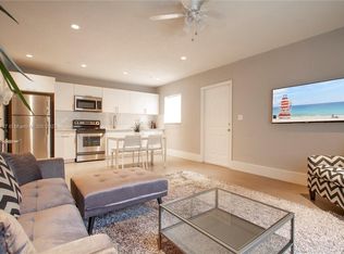 60 NW 76th St APT 11, Miami, FL 33150