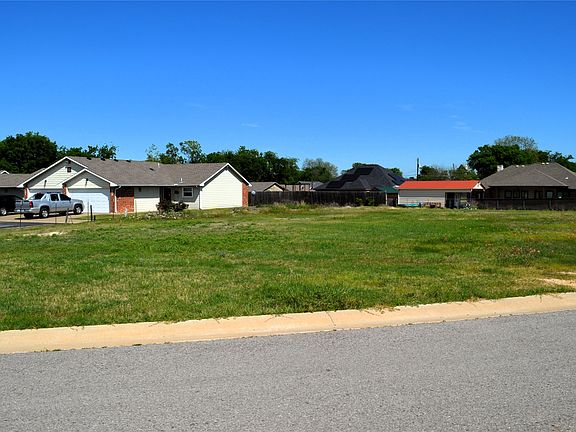 2nd image of 318 Preston Rd