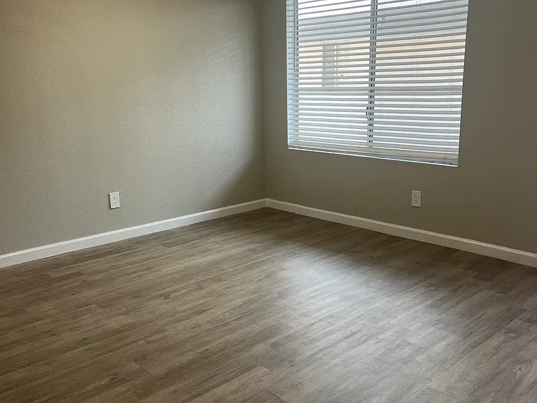 PARK CITY WALK APARTMENTS — Photo 27