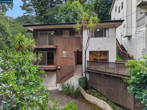 6334 Doran Dr, Oakland, CA 94611