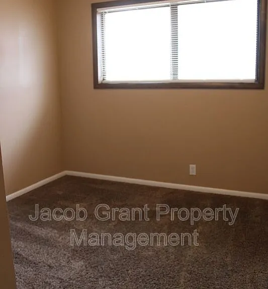 2215 Gail Dr — Photo 8