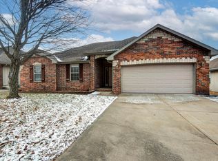 3742 W Rockwood St, Springfield, MO 65807