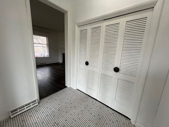 3rd image of 24 Marshall Ave APT 1