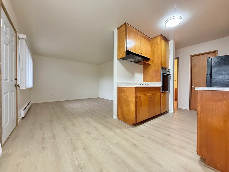 601 S Jackson Ave #5 — Photo 5