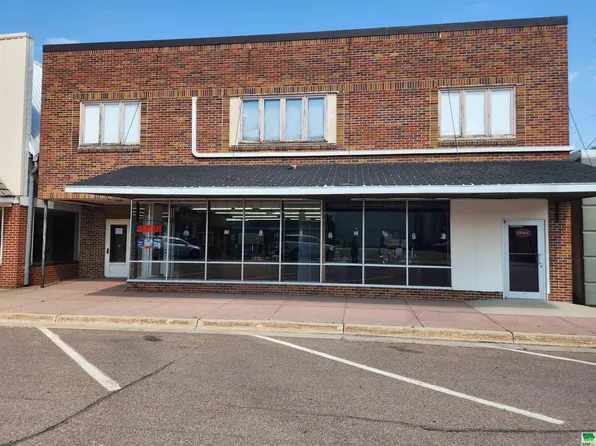 108 Main St, Sanborn, IA 51248