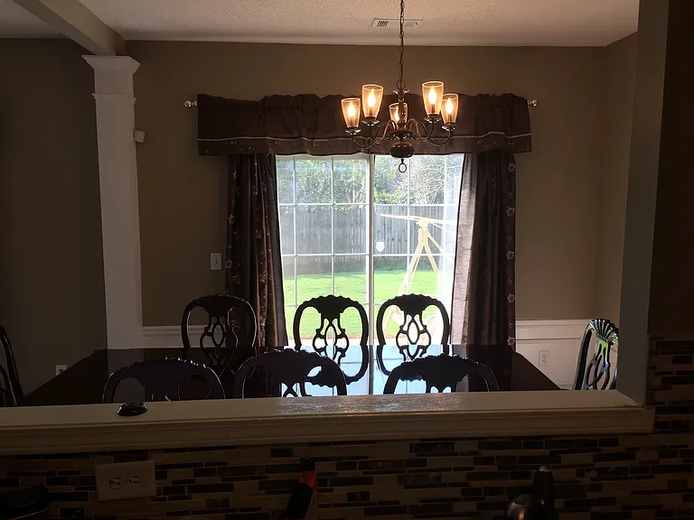 6075 Pattingham Dr — Photo 25
