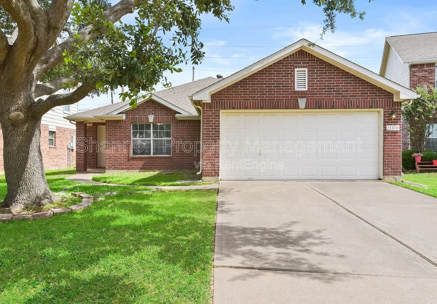 4 bed, 2.0 bath, 1865 sqft, $1,950 — Photo 1