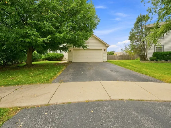 2420 Sisters Ct, Naperville, IL 60564
