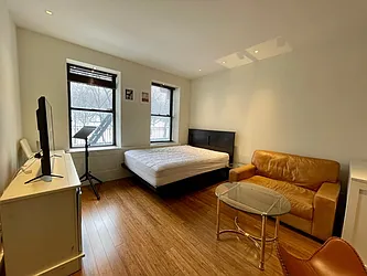 Rented by Mann Maurice A