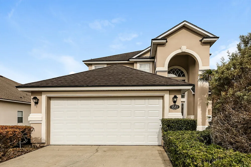 5 bed, 4.0 bath, 2801 sqft, $3,960 — Photo 1