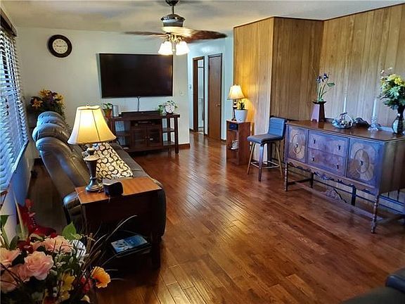 4th image of 1110 Pawnee Dr