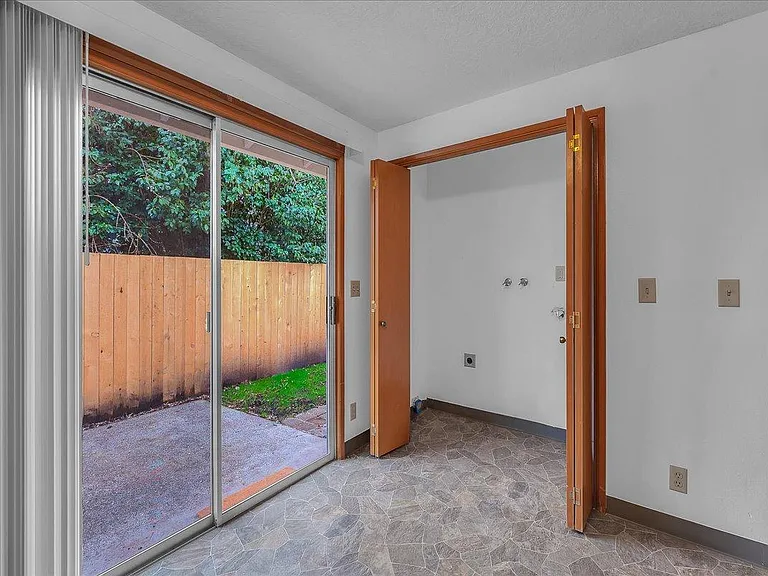 33767 SE Santosh St — Photo 7