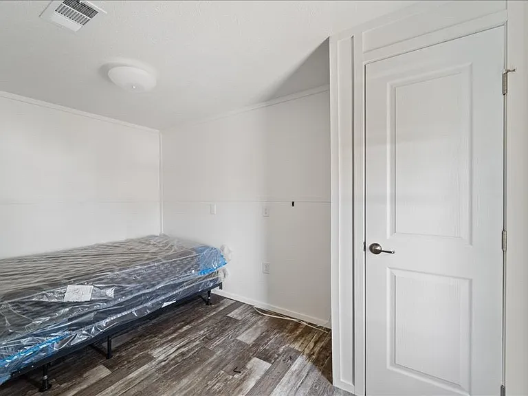 1038 Canopy Ln SW — Photo 10