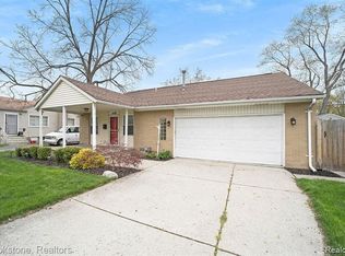 4108 Kent Rd, Royal Oak, MI 48073