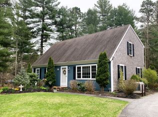 1271 Old Stage Rd, Marstons Mills, MA 02648
