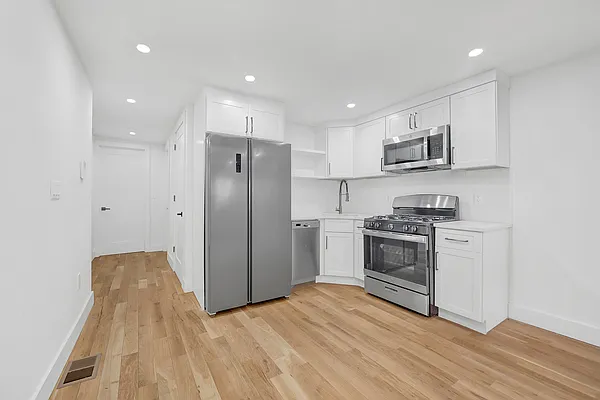 Rented by Massada Home Sales Inc | media 7