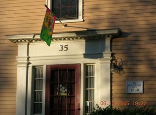 35 Main St, Rowley, MA 01969