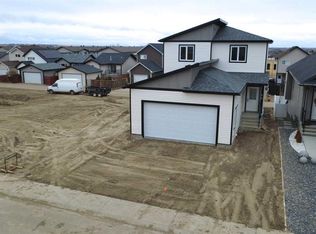 74 S Sunwood Cres SW, Medicine Hat, AB T1B0R5