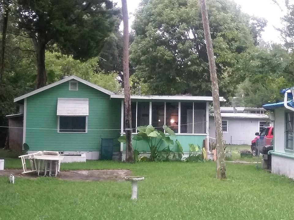 1st image of 814 8th St