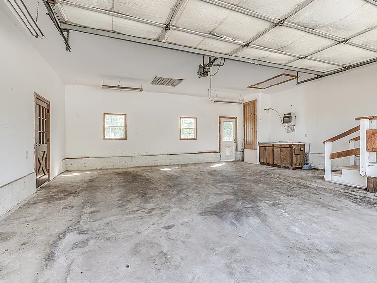 20961 Holden St — Photo 20