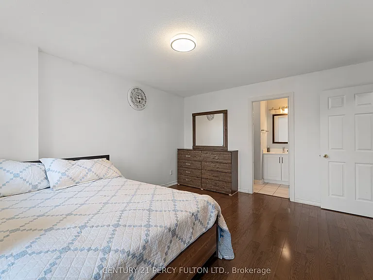 35 Weldon St — Photo 20