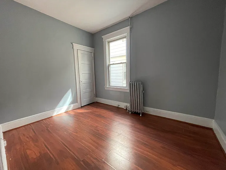 297 Fulton Ave — Photo 9