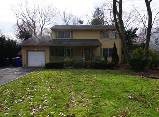 381 Luane Rd W, Toms River, NJ 08755