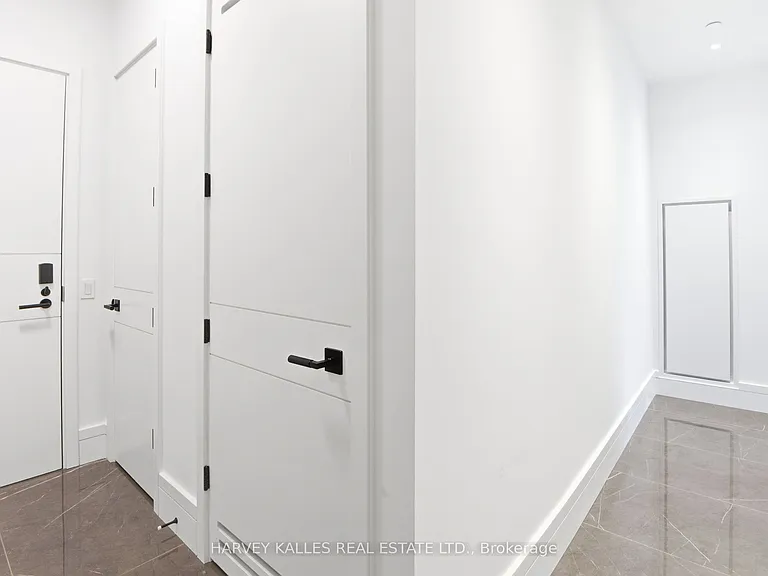 215 Lonsdale Rd #1602 — Photo 24