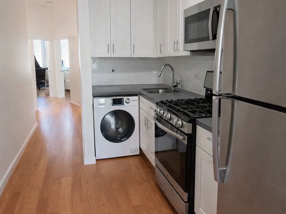 1st image of 277 Troutman St #3